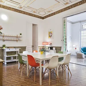 Bed & Breakfast Plaza Catalunya